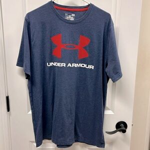 Under Armour Loose Fit Navy & Red Short Sleeve T-Shirt